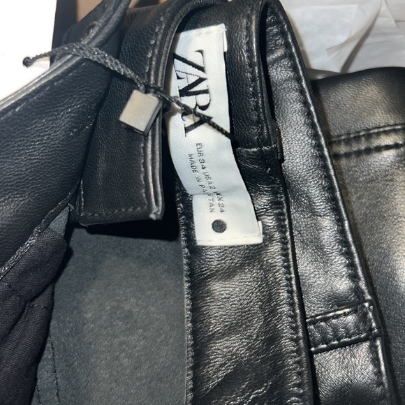 Women Zara Leather Pants Limited Edition Size 2
